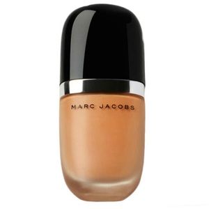 Marc Jacobs Cocoa Light 82 Genius Gel Foundation